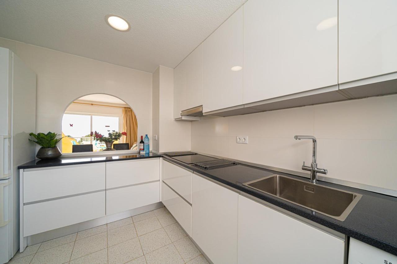 Apartment Sandra By The Sea El Campello Bagian luar foto
