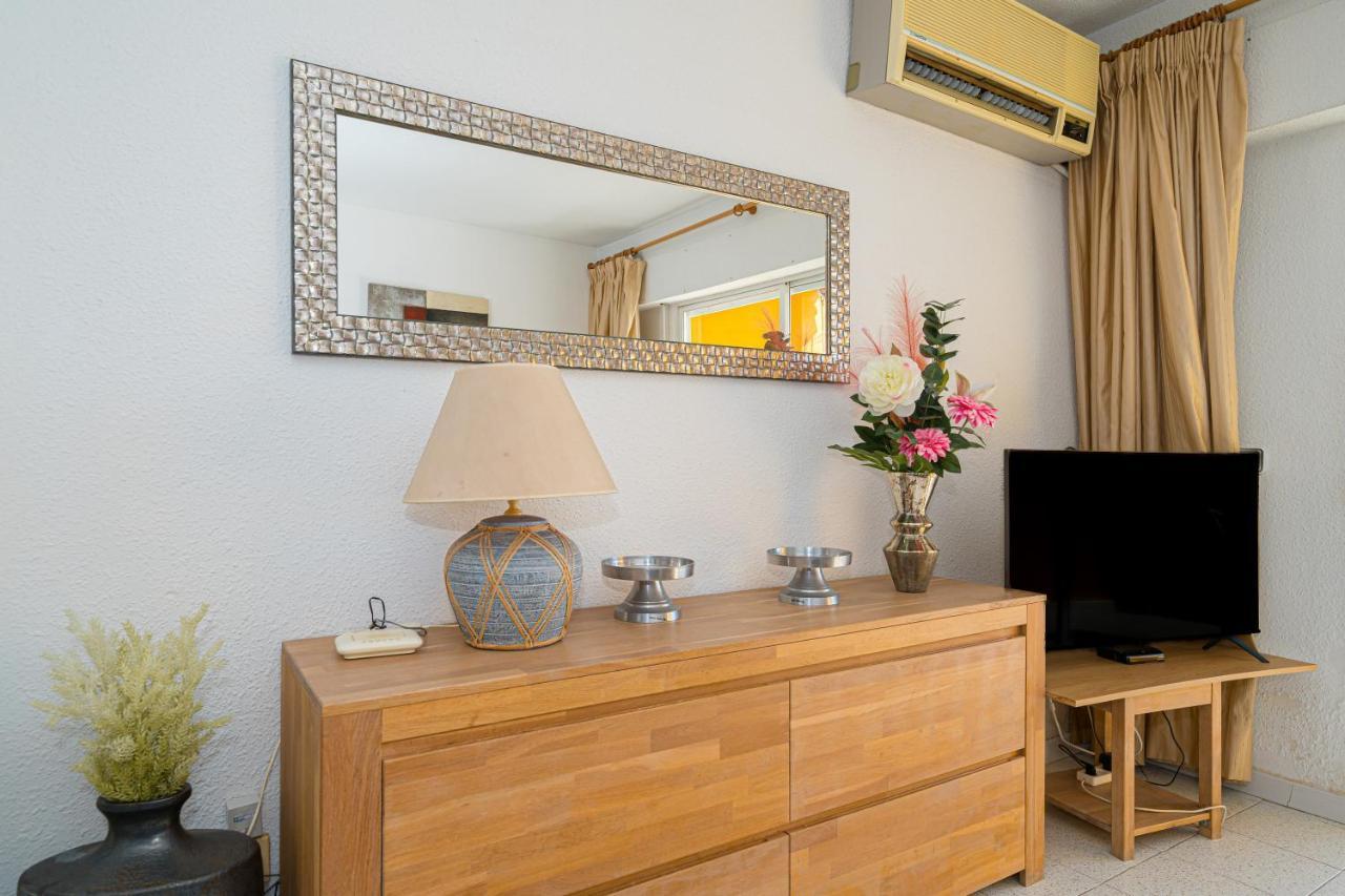 Apartment Sandra By The Sea El Campello Bagian luar foto