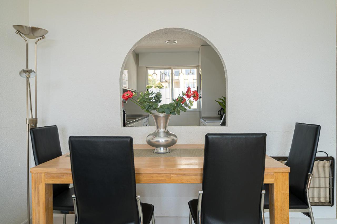 Apartment Sandra By The Sea El Campello Bagian luar foto